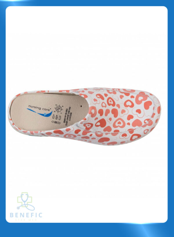 saboti-medicali-din-piele-naturala-lavabili-nursingcare-wash-go-paris-hearts1