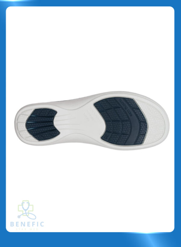 Saboti medicali din piele naturala, lavabili, Nursingcare Wash'Go Paris, Bugs Animated